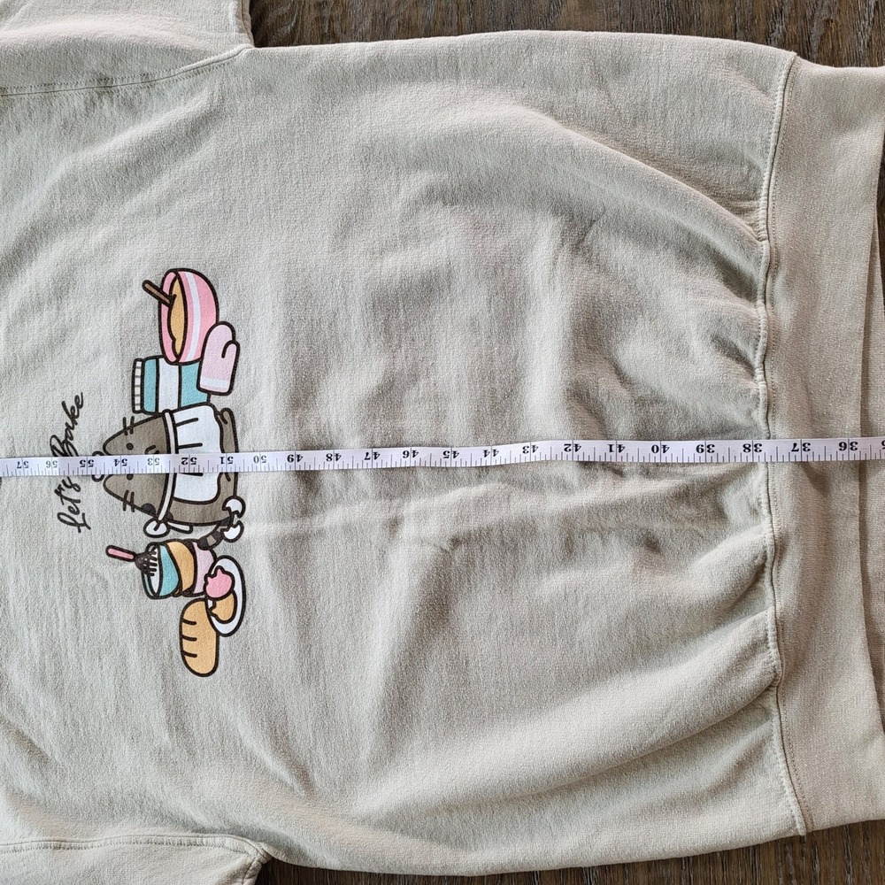 Pusheen Cafe Sweatshirt Tan Let's Bake Ripple Junction Graphic Crewneck Medium - Picture 6 of 8
